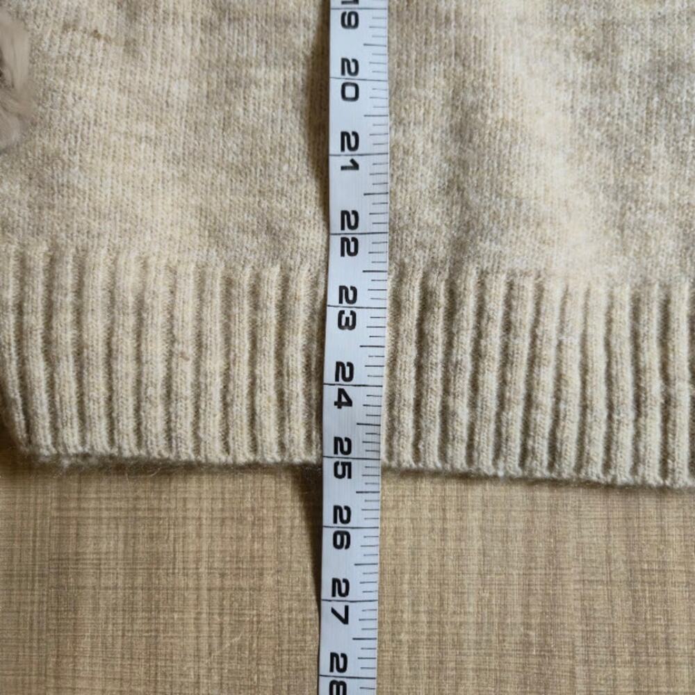 Vine & Love Womens Pullover Sweater Size Large Tan Pom Pom Preppy Coquette - Picture 7 of 9